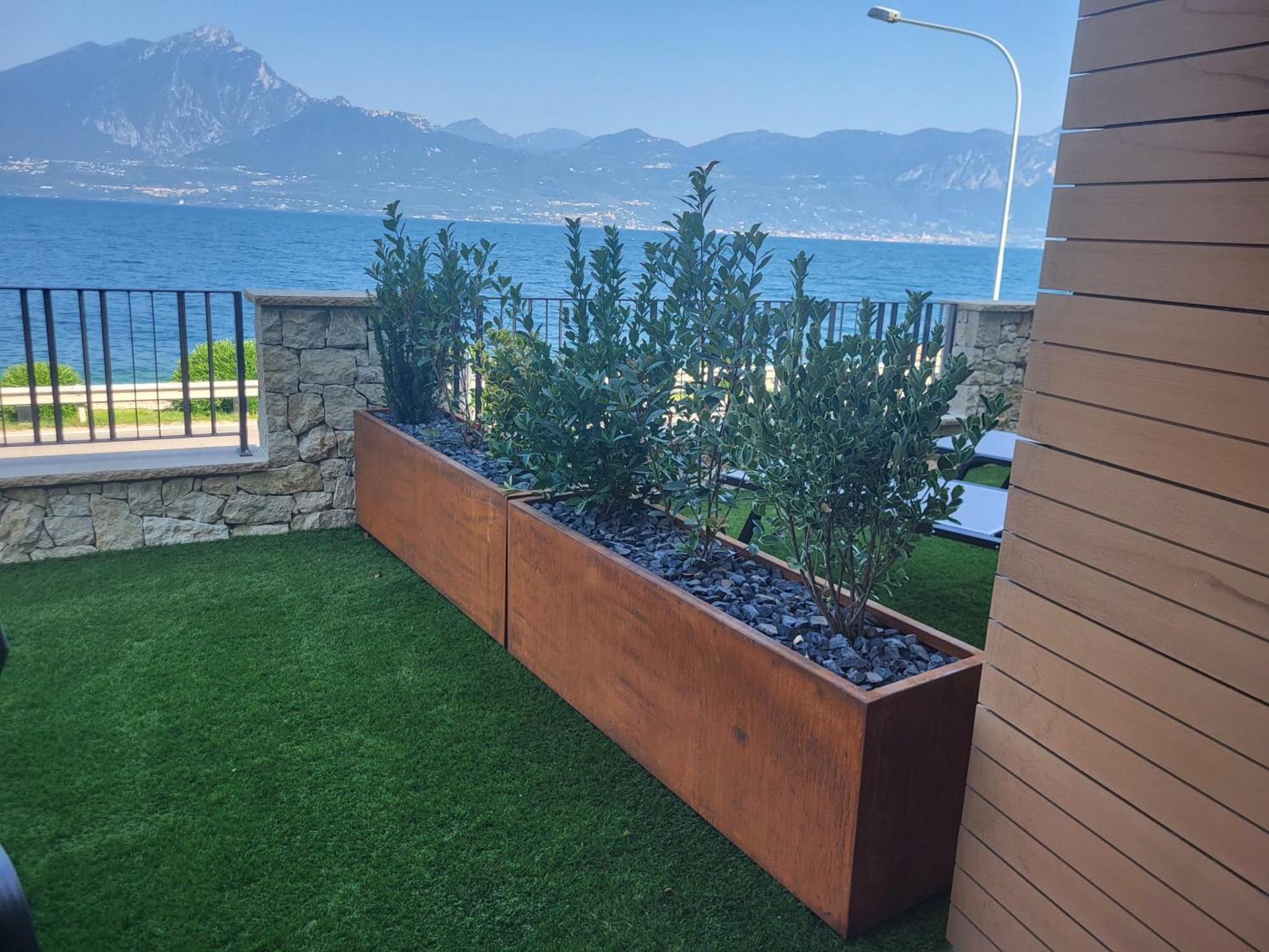 Attilio High Living Suites - Adults Only Torri del Benaco Szoba fotó